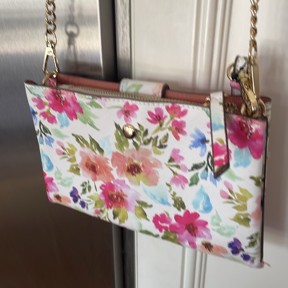Nanette Jepore crossbody/wristlet, white with floral print - Picture 4 of 5